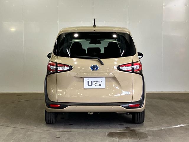 シエンタ ハイブリッドＧセーフティーエディションＩＩ　禁煙　ワンオーナー車　純正９ｉｎｔナビ　リアカメラ　両側電動スライドドア　トヨタセーフティセンス　追突被害軽減ブレーキ　レーンキープ　踏み間違い防止　ＨＤＭＩ　地デジ　シートヒーター　スマートキ（7枚目）