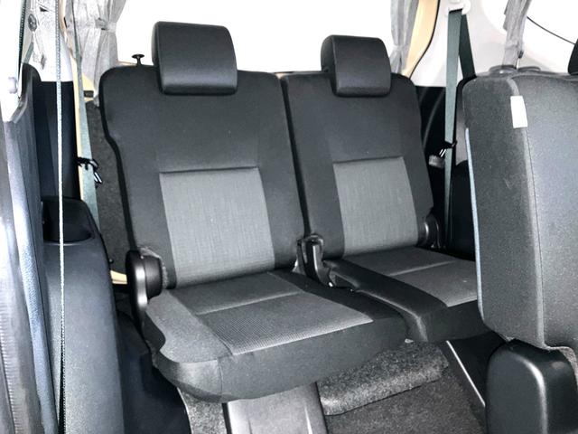 シエンタ ハイブリッドＧセーフティーエディションＩＩ　禁煙　ワンオーナー車　純正９ｉｎｔナビ　リアカメラ　両側電動スライドドア　トヨタセーフティセンス　追突被害軽減ブレーキ　レーンキープ　踏み間違い防止　ＨＤＭＩ　地デジ　シートヒーター　スマートキ（25枚目）