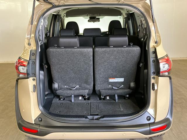 シエンタ ハイブリッドＧセーフティーエディションＩＩ　禁煙　ワンオーナー車　純正９ｉｎｔナビ　リアカメラ　両側電動スライドドア　トヨタセーフティセンス　追突被害軽減ブレーキ　レーンキープ　踏み間違い防止　ＨＤＭＩ　地デジ　シートヒーター　スマートキ（26枚目）