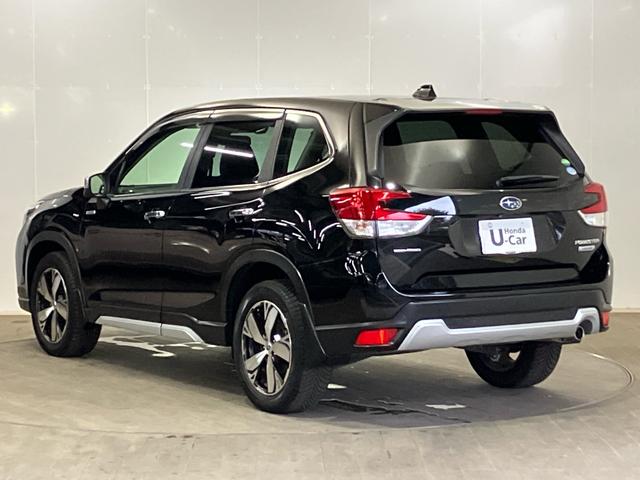 フォレスター アドバンス　禁煙　ケンウッドナビ　リア＆左サイドカメラ　アイサイト　追突被害軽減ブレーキ　レーンキープ　ＡＣＣ　スマートキー　シートヒーター　ステアリングヒーター　Ｂｌｕｅｔｏｏｔｈ　ミュージックサーバー　エアＢ（7枚目）