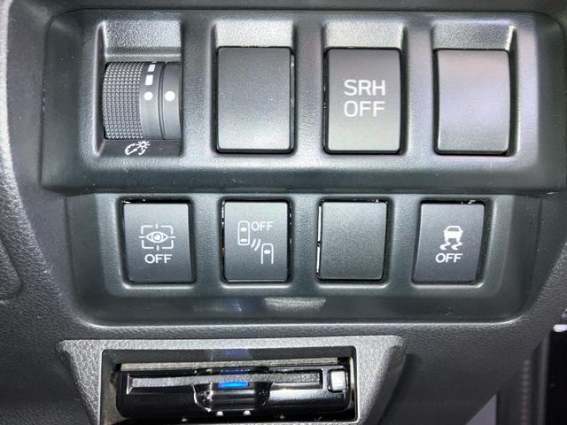 フォレスター アドバンス　禁煙　ケンウッドナビ　リア＆左サイドカメラ　アイサイト　追突被害軽減ブレーキ　レーンキープ　ＡＣＣ　スマートキー　シートヒーター　ステアリングヒーター　Ｂｌｕｅｔｏｏｔｈ　ミュージックサーバー　エアＢ（11枚目）