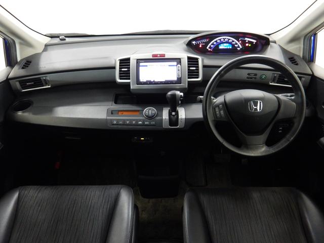 フリード Ｇエアロクールエディション　禁煙車　メモリーナビ　リアカメラ　ＥＴＣ　スマートキー　リア左側パワースライドドア　ディスチャージヘッドライト　アルミホイール　ＥＴＣ　ＤＶＤ／ＣＤ　ワンセグＴＶ　ブルートゥース音楽　Ｂカメラ（11枚目）