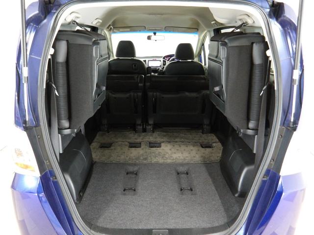 フリード Ｇエアロクールエディション　禁煙車　メモリーナビ　リアカメラ　ＥＴＣ　スマートキー　リア左側パワースライドドア　ディスチャージヘッドライト　アルミホイール　ＥＴＣ　ＤＶＤ／ＣＤ　ワンセグＴＶ　ブルートゥース音楽　Ｂカメラ（18枚目）