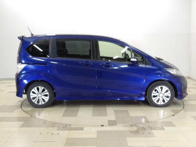 フリード Ｇエアロクールエディション　禁煙車　メモリーナビ　リアカメラ　ＥＴＣ　スマートキー　リア左側パワースライドドア　ディスチャージヘッドライト　アルミホイール　ＥＴＣ　ＤＶＤ／ＣＤ　ワンセグＴＶ　ブルートゥース音楽　Ｂカメラ（21枚目）