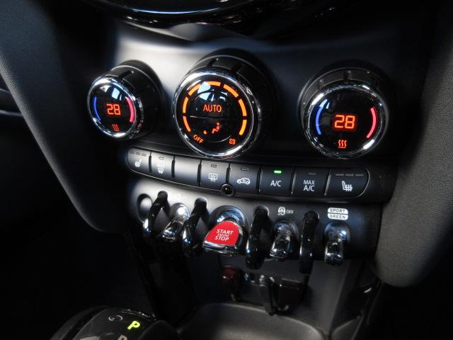 ＭＩＮＩ クーパーＳ　禁煙車　ナビゲーション　リアカメラ　サンルーフ　サイドカーテンエアバッグ　フルセグＴＶ　ＤＶＤ／ＣＤ　アルミホイール　ＬＥＤヘッドライト　スマートキー　ＥＴＣ　シートヒーター　記録簿有り　Ｂモニター（6枚目）