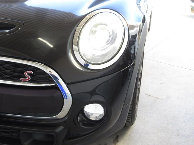 ＭＩＮＩ クーパーＳ　禁煙車　ナビゲーション　リアカメラ　サンルーフ　サイドカーテンエアバッグ　フルセグＴＶ　ＤＶＤ／ＣＤ　アルミホイール　ＬＥＤヘッドライト　スマートキー　ＥＴＣ　シートヒーター　記録簿有り　Ｂモニター（11枚目）