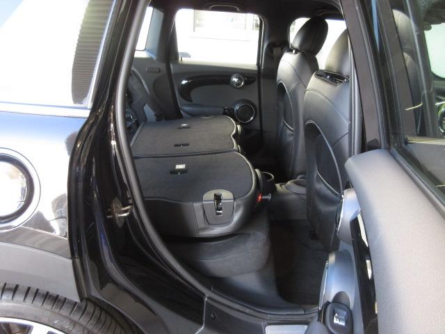 ＭＩＮＩ クーパーＳ　禁煙車　ナビゲーション　リアカメラ　サンルーフ　サイドカーテンエアバッグ　フルセグＴＶ　ＤＶＤ／ＣＤ　アルミホイール　ＬＥＤヘッドライト　スマートキー　ＥＴＣ　シートヒーター　記録簿有り　Ｂモニター（17枚目）