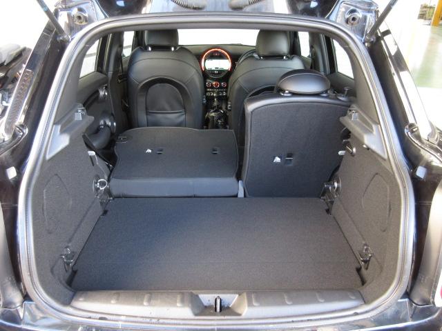 ＭＩＮＩ クーパーＳ　禁煙車　ナビゲーション　リアカメラ　サンルーフ　サイドカーテンエアバッグ　フルセグＴＶ　ＤＶＤ／ＣＤ　アルミホイール　ＬＥＤヘッドライト　スマートキー　ＥＴＣ　シートヒーター　記録簿有り　Ｂモニター（20枚目）