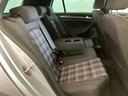 【後席スペース】リアシートの足元広々です。ゆったり空間でロングドライブも快適です!