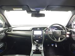 【ＨｏｎｄａＳＥＮＳＩＮＧ】衝突被害軽減ブレーキ〈ＣＭＢＳ〉、ＡＣＣ〈アダプティブ・クルーズ・コントロール〉、ＬＫＡＳ〈車線維持支援システム〉、誤発進抑制機能、等で安全運転のサポートをします！ 4
