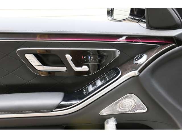 S500 4マチックロング AMGライン 新型Sクラス ファーストエディション 特別仕様車(全国限定540台) 左ハンドル 純正21インチアルミ リアコンフォートP ワンオーナー 禁煙車 認定中古車(29枚目)
