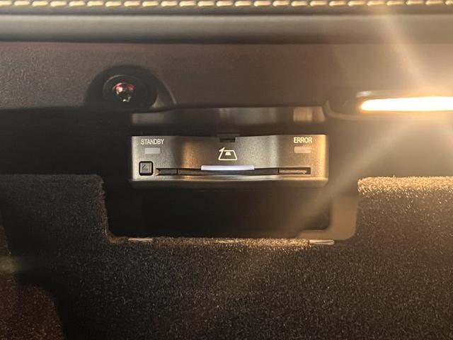 Ｇクラス Ｇ４５０ｄ　ＡＭＧラインパッケージ　ＡＭＧライン　マヌファクトゥーアプログラム　サンルーフ　ブルメスターサラウンドサウンドシステム　パワーシート　シートヒーター　ベンチレーター　３６０℃カメラ　ＬＥＤヘッドライト　茶革シート　新車保証継（32枚目）