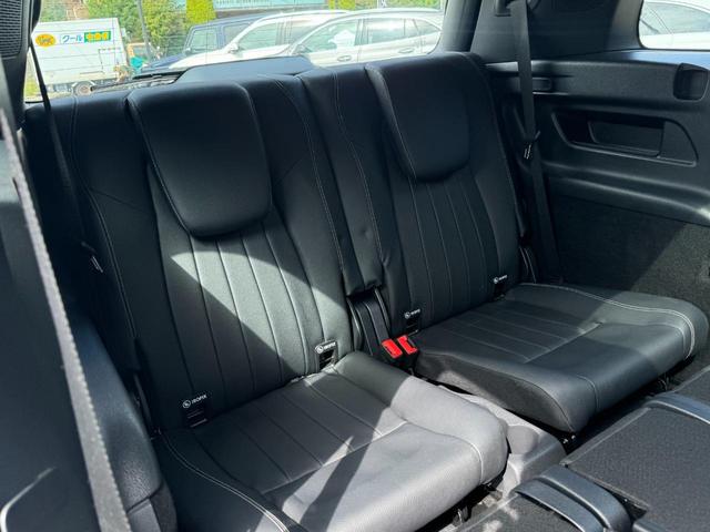 GLB GLB200d 4マチック 弊社下取り車両 AMGラインパッケージ レザーDINAMICAシート 19インチアルミ プライバシーガラス マルチビームLEDヘッドライト 本革スポーツステアリング レーダーセーフティーPKG(16枚目)