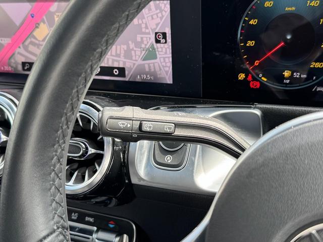 GLB GLB200d 4マチック 弊社下取り車両 AMGラインパッケージ レザーDINAMICAシート 19インチアルミ プライバシーガラス マルチビームLEDヘッドライト 本革スポーツステアリング レーダーセーフティーPKG(23枚目)