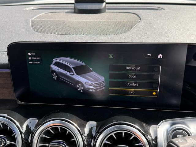 GLB GLB200d 4マチック 弊社下取り車両 AMGラインパッケージ レザーDINAMICAシート 19インチアルミ プライバシーガラス マルチビームLEDヘッドライト 本革スポーツステアリング レーダーセーフティーPKG(34枚目)