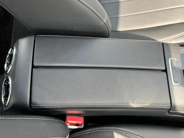 GLB GLB200d 4マチック 弊社下取り車両 AMGラインパッケージ レザーDINAMICAシート 19インチアルミ プライバシーガラス マルチビームLEDヘッドライト 本革スポーツステアリング レーダーセーフティーPKG(39枚目)