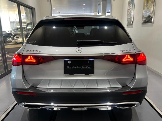 Eクラスオールテレイン E220d 4マチック オールテレイン アドバンスドパッケージ/デジタルインテリアパッケージ/レザーエクスクルーシブパッケージ/シートベンチレーター(シートヒーター機能含)/パノラミックスライディングルーフ/ヘッドアップディスプレイ(5枚目)