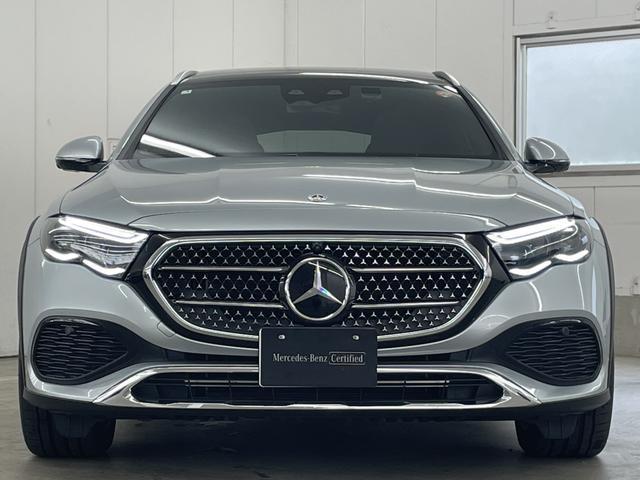 Eクラスオールテレイン E220d 4マチック オールテレイン アドバンスドパッケージ/デジタルインテリアパッケージ/レザーエクスクルーシブパッケージ/シートベンチレーター(シートヒーター機能含)/パノラミックスライディングルーフ/ヘッドアップディスプレイ(6枚目)