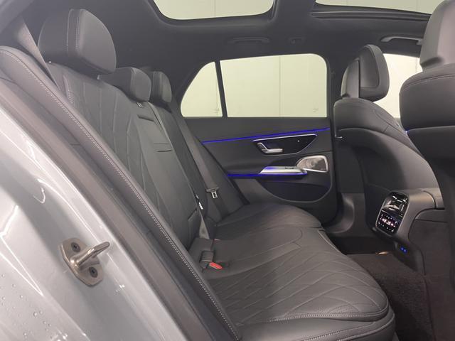 Eクラスオールテレイン E220d 4マチック オールテレイン アドバンスドパッケージ/デジタルインテリアパッケージ/レザーエクスクルーシブパッケージ/シートベンチレーター(シートヒーター機能含)/パノラミックスライディングルーフ/ヘッドアップディスプレイ(14枚目)