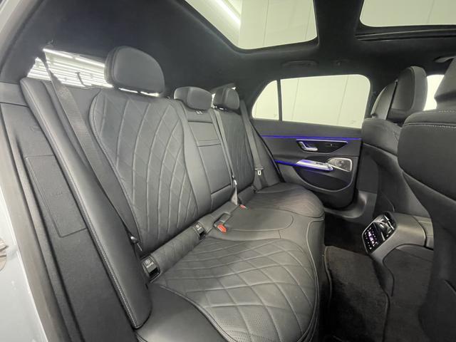 Eクラスオールテレイン E220d 4マチック オールテレイン アドバンスドパッケージ/デジタルインテリアパッケージ/レザーエクスクルーシブパッケージ/シートベンチレーター(シートヒーター機能含)/パノラミックスライディングルーフ/ヘッドアップディスプレイ(16枚目)