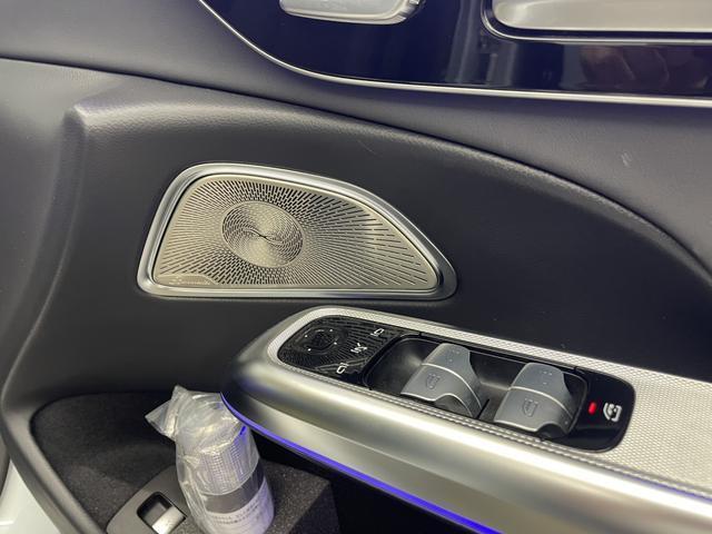 Eクラスオールテレイン E220d 4マチック オールテレイン アドバンスドパッケージ/デジタルインテリアパッケージ/レザーエクスクルーシブパッケージ/シートベンチレーター(シートヒーター機能含)/パノラミックスライディングルーフ/ヘッドアップディスプレイ(19枚目)