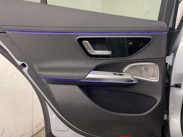 Eクラスオールテレイン E220d 4マチック オールテレイン アドバンスドパッケージ/デジタルインテリアパッケージ/レザーエクスクルーシブパッケージ/シートベンチレーター(シートヒーター機能含)/パノラミックスライディングルーフ/ヘッドアップディスプレイ(23枚目)
