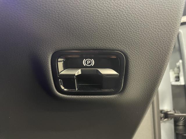 Eクラスオールテレイン E220d 4マチック オールテレイン アドバンスドパッケージ/デジタルインテリアパッケージ/レザーエクスクルーシブパッケージ/シートベンチレーター(シートヒーター機能含)/パノラミックスライディングルーフ/ヘッドアップディスプレイ(45枚目)