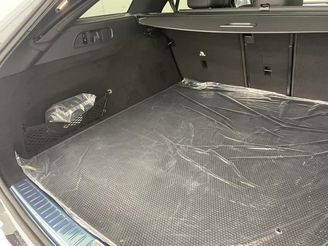 Eクラスオールテレイン E220d 4マチック オールテレイン アドバンスドパッケージ/デジタルインテリアパッケージ/レザーエクスクルーシブパッケージ/シートベンチレーター(シートヒーター機能含)/パノラミックスライディングルーフ/ヘッドアップディスプレイ(52枚目)