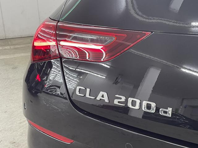 CLAクラス CLA200d AMGラインパッケージ AMGラインパッケージ/アダプティブハイビームアシスト・プラス/プライバシーガラス/スポーティーエンジンサウンド/スポーツブレーキシステム/19インチAMGアルミホイール(7枚目)