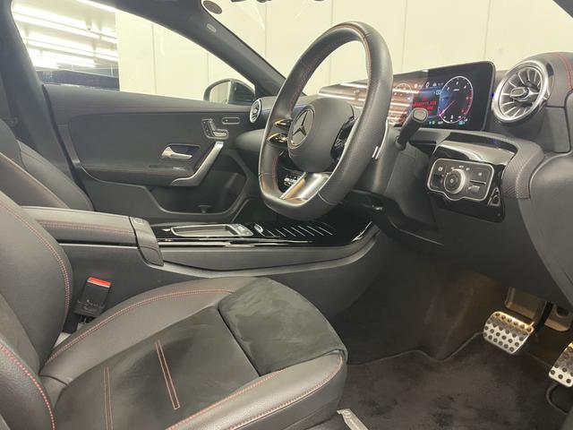 CLAクラス CLA200d AMGラインパッケージ AMGラインパッケージ/アダプティブハイビームアシスト・プラス/プライバシーガラス/スポーティーエンジンサウンド/スポーツブレーキシステム/19インチAMGアルミホイール(12枚目)