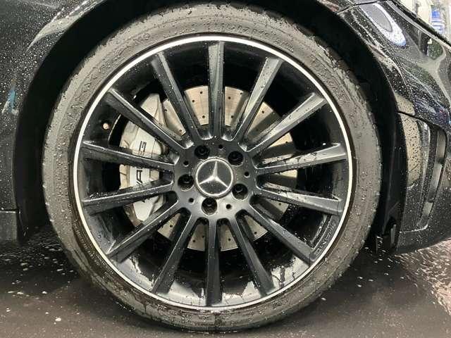 Cクラス C43 4マチック レーダーセーフティーパッケージ パーキングアシストリアビューカメラ アルミニウムボンネット マルチビームLED マルチファンクションステアリング AMG強化ブレーキシステム 360度カメラシステム(8枚目)