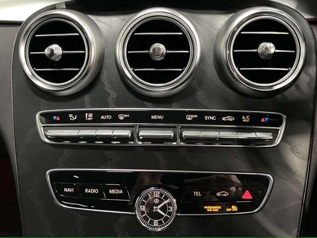 Cクラス C43 4マチック レーダーセーフティーパッケージ パーキングアシストリアビューカメラ アルミニウムボンネット マルチビームLED マルチファンクションステアリング AMG強化ブレーキシステム 360度カメラシステム(22枚目)