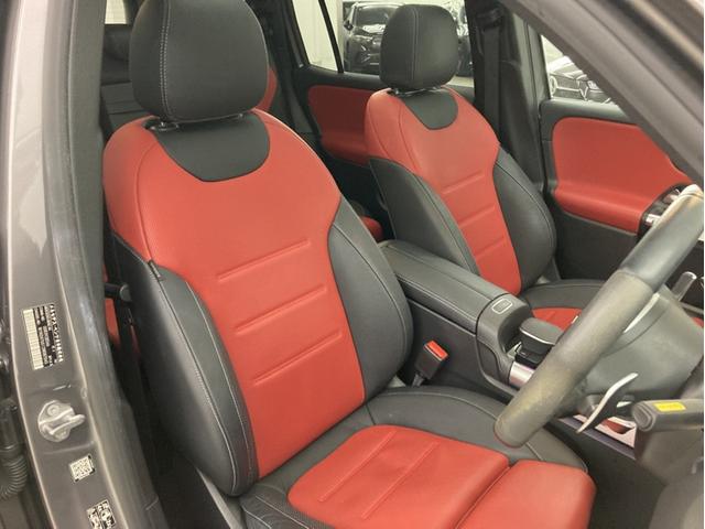 GLB GLB35 4マチック パノラマスライディングルーフ パワーシート シートヒーター シートベンチレーション 360℃カメラシステム付 LEDヘッドライト 本革シート マウンテングレー 64色アンビエントライトシステム(7枚目)
