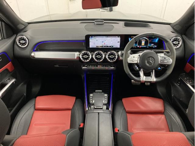 GLB GLB35 4マチック パノラマスライディングルーフ パワーシート シートヒーター シートベンチレーション 360℃カメラシステム付 LEDヘッドライト 本革シート マウンテングレー 64色アンビエントライトシステム(17枚目)