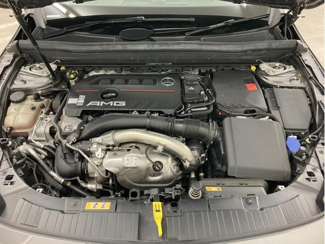 GLB GLB35 4マチック パノラマスライディングルーフ パワーシート シートヒーター シートベンチレーション 360℃カメラシステム付 LEDヘッドライト 本革シート マウンテングレー 64色アンビエントライトシステム(58枚目)