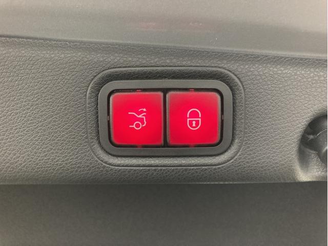 Eクラス E200 スポーツ 64色アンビエントライトシステム ブルメスターサラウンドサウンドシステム パワーシート シートヒーター 360℃カメラシステム付 LEDヘッドライト 本革シート ハイテックシルバー(53枚目)