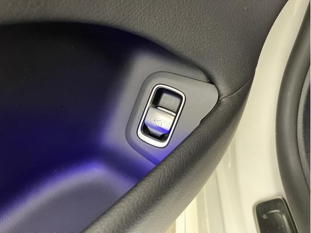 前後に障害物センサーが装備されており、狭い道でも安心してご運転頂けます。