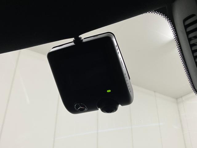 ���X�́A�������̓Ɨ��������ÎԃV���[���[���ɂȂ��Ă���A�펞�S�O����W�����Ă���܂��B�J��ᓙ���V��ł��������Ƃ��[�������܂ŁA���Ԃ����������܂��B�Z���́A�w�����s���c�J�扜��U�|�Q�|�Q�x�ł��B