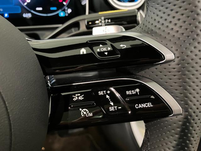 ���X�́A�������̓Ɨ��������ÎԃV���[���[���ɂȂ��Ă���A�펞�S�O����W�����Ă���܂��B�J��ᓙ���V��ł��������Ƃ��[�������܂ŁA���Ԃ����������܂��B�Z���́A�w�����s���c�J�扜��U�|�Q�|�Q�x�ł��B