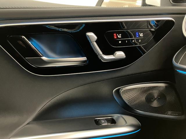 ���X�́A�������̓Ɨ��������ÎԃV���[���[���ɂȂ��Ă���A�펞�S�O����W�����Ă���܂��B�J��ᓙ���V��ł��������Ƃ��[�������܂ŁA���Ԃ����������܂��B�Z���́A�w�����s���c�J�扜��U�|�Q�|�Q�x�ł��B