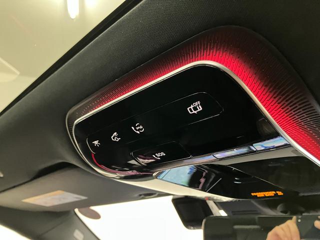 ���X�́A�������̓Ɨ��������ÎԃV���[���[���ɂȂ��Ă���A�펞�S�O����W�����Ă���܂��B�J��ᓙ���V��ł��������Ƃ��[�������܂ŁA���Ԃ����������܂��B�Z���́A�w�����s���c�J�扜��U�|�Q�|�Q�x�ł��B