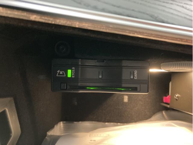 ���X�́A�������̓Ɨ��������ÎԃV���[���[���ɂȂ��Ă���A�펞�S�O����W�����Ă���܂��B�J��ᓙ���V��ł��������Ƃ��[�������܂ŁA���Ԃ����������܂��B�Z���́A�w�����s���c�J�扜��U�|�Q�|�Q�x�ł��B