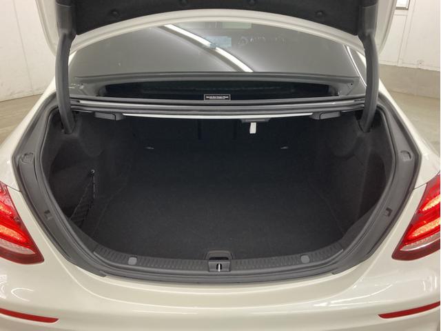 ���X�́A�������̓Ɨ��������ÎԃV���[���[���ɂȂ��Ă���A�펞�S�O����W�����Ă���܂��B�J��ᓙ���V��ł��������Ƃ��[�������܂ŁA���Ԃ����������܂��B�Z���́A�w�����s���c�J�扜��U�|�Q�|�Q�x�ł��B