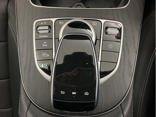 ���X�́A�������̓Ɨ��������ÎԃV���[���[���ɂȂ��Ă���A�펞�S�O����W�����Ă���܂��B�J��ᓙ���V��ł��������Ƃ��[�������܂ŁA���Ԃ����������܂��B�Z���́A�w�����s���c�J�扜��U�|�Q�|�Q�x�ł��B