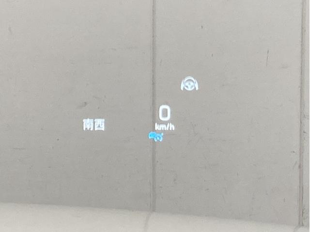 ���X�́A�������̓Ɨ��������ÎԃV���[���[���ɂȂ��Ă���A�펞�S�O����W�����Ă���܂��B�J��ᓙ���V��ł��������Ƃ��[�������܂ŁA���Ԃ����������܂��B�Z���́A�w�����s���c�J�扜��U�|�Q�|�Q�x�ł��B