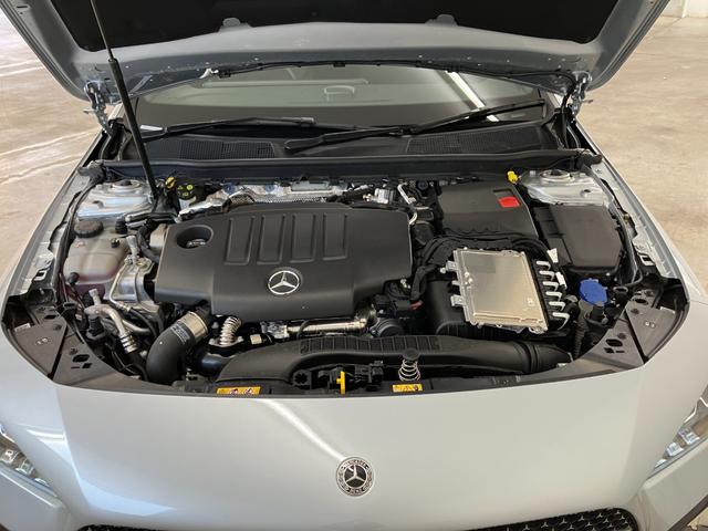 ���X�́A�������̓Ɨ��������ÎԃV���[���[���ɂȂ��Ă���A�펞�S�O����W�����Ă���܂��B�J��ᓙ���V��ł��������Ƃ��[�������܂ŁA���Ԃ����������܂��B�Z���́A�w�����s���c�J�扜��U�|�Q�|�Q�x�ł��B