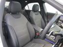 メルセデス・ベンツの定める厳しい基準をクリアしたお車のみをご案内させて頂きます。納車前整備はメーカー規定に基づき当店3Fの指定工場で入念に行なわれます。熟練のメカニックがお客様のお車を整備致します。
