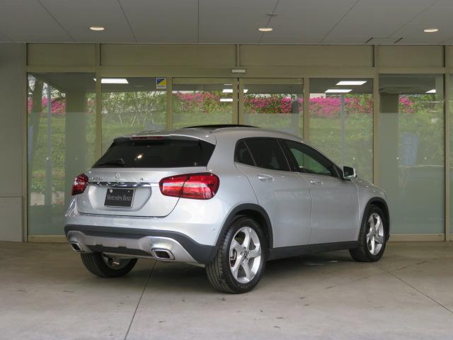 GLA220 4マチック デモカー使用車 サンルーフ(3枚目)