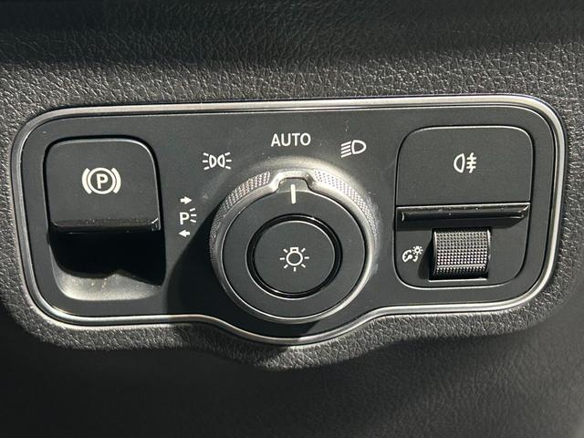 GLB GLB200d 4マチック AMGラインパッケージ AMGライン レーダーセーフティパッケージ ナビゲーションパッケージ LEDヘッドライト 360度カメラシステム シートヒーター アンビエントライト64色 ETC2.0(26枚目)