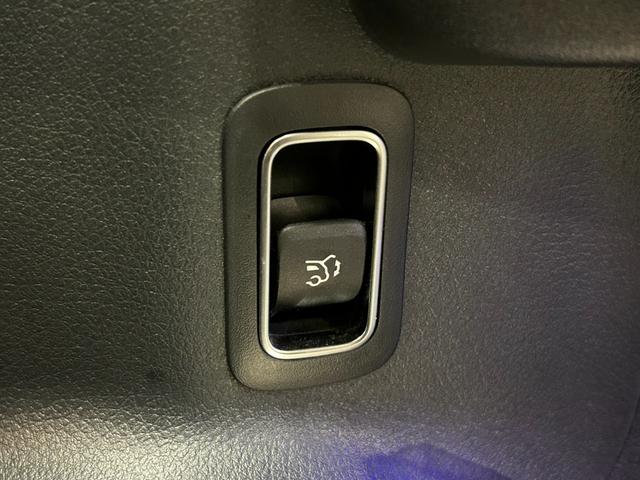 GLB GLB200d 4マチック AMGラインパッケージ AMGライン レーダーセーフティパッケージ ナビゲーションパッケージ LEDヘッドライト 360度カメラシステム シートヒーター アンビエントライト64色 ETC2.0(30枚目)